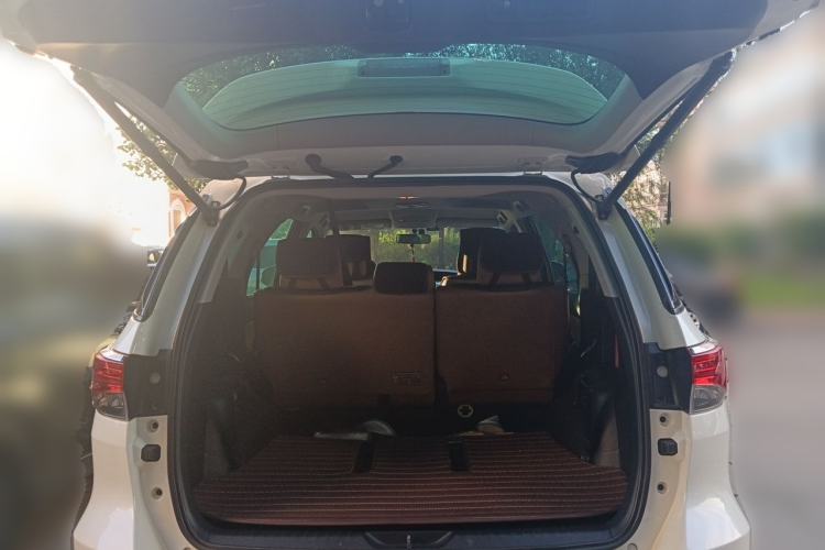Used Toyota Fortuner 2016 2.7L Middle East Version Trunk
