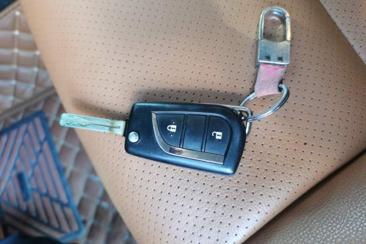 Used Toyota Fortuner 2016 2.7L Middle East Version Vehicle Key