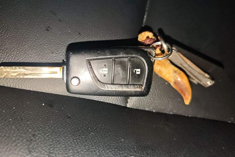 Used Toyota Fortuner 2016 2.7L Middle East Version Vehicle Key