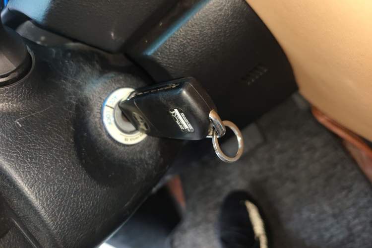 Used Toyota Fortuner  Vehicle Key