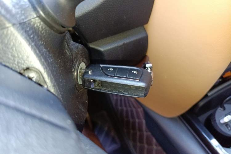 Used Toyota Fortuner 2016 2.7L Middle East Version Vehicle Key