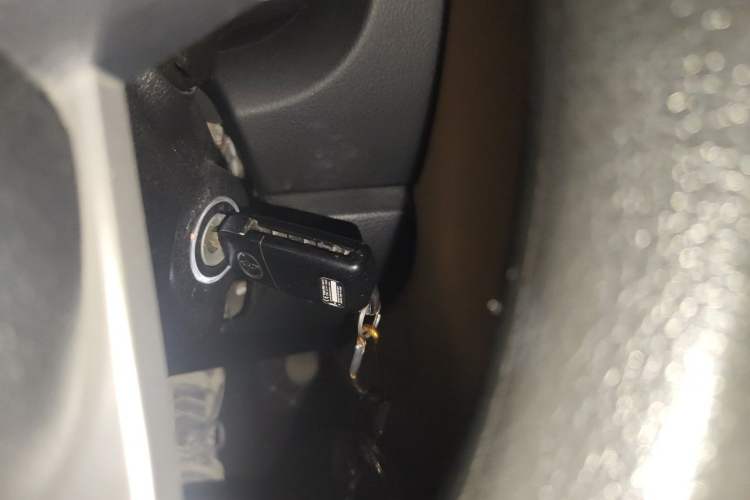 Used Toyota Fortuner 2016 2.7L Middle East Version Vehicle Key