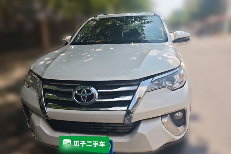 Used Toyota Fortuner  Front