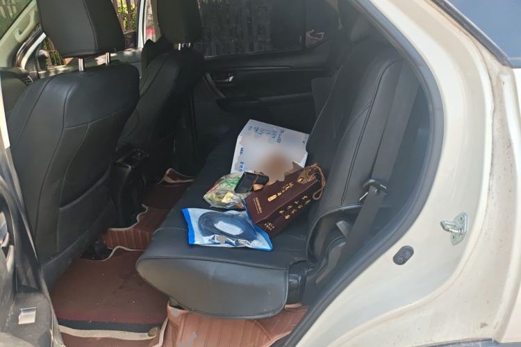 Used Toyota Fortuner  Left Rear Seat