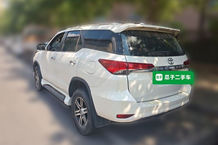 Used Toyota Fortuner  Rear Left 45 Deg