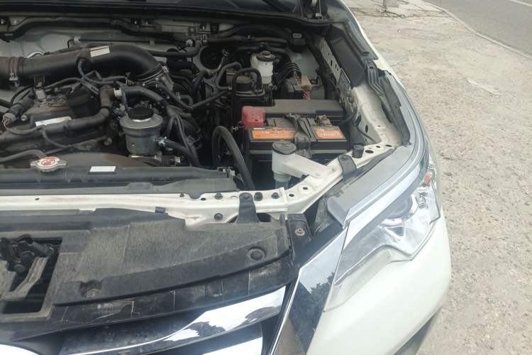 Used Toyota Fortuner  Engine Bay Left