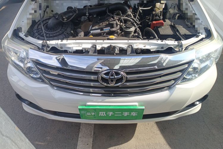 Used Toyota Fortuner  Engine Bay