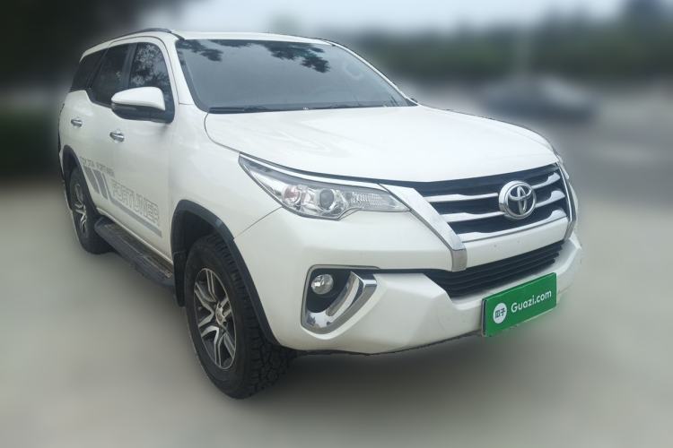 Used Toyota Fortuner  Front Right 45 Deg