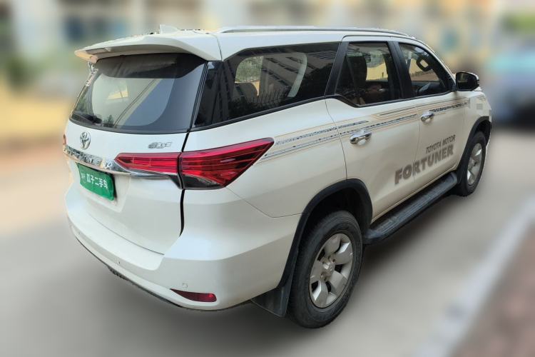 Used Toyota Fortuner  Rear Right 45 Deg