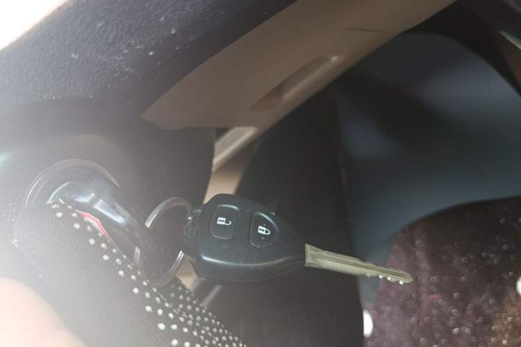 Used Toyota Fortuner  Vehicle Key