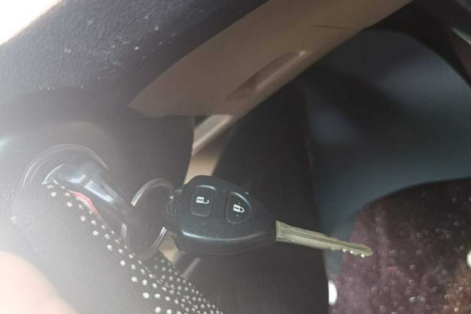 Used Toyota Fortuner  Vehicle Key