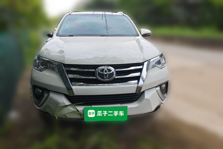 Used Toyota Fortuner  Front