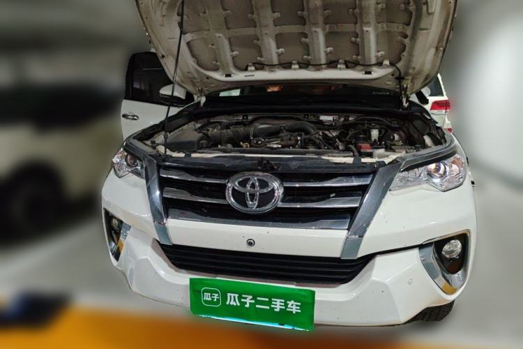 Used Toyota Fortuner  Front