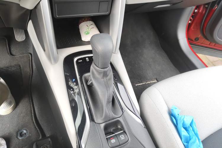 Used Toyota FRONTLANDER 2022 2.0L CVT Leading Edition Gear Lever