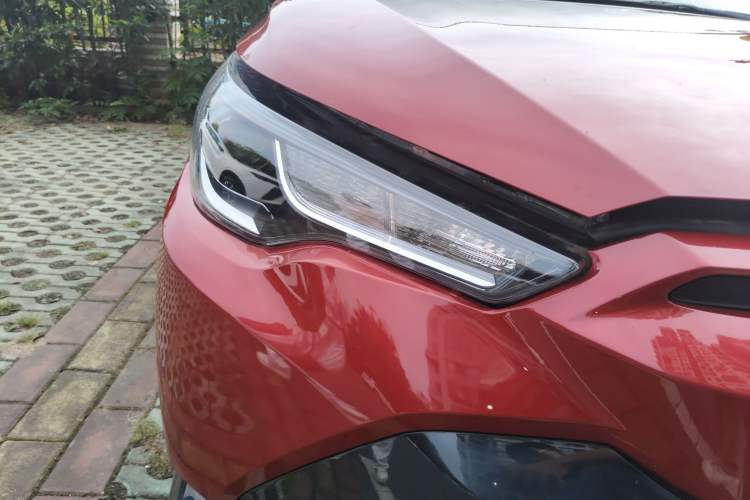 Used Toyota FRONTLANDER 2022 2.0L CVT Leading Edition Right Front Headlight