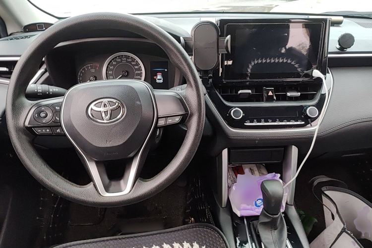 Used Toyota FRONTLANDER 2022 2.0L CVT Elite Edition Center Console