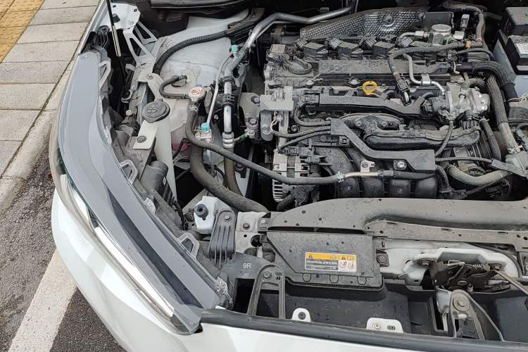 Used Toyota FRONTLANDER 2022 2.0L CVT Elite Edition Engine Bay Right