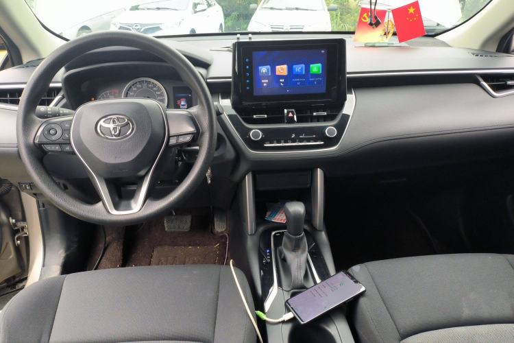 Used Toyota FRONTLANDER 2022 2.0L CVT Elite Edition Center Console