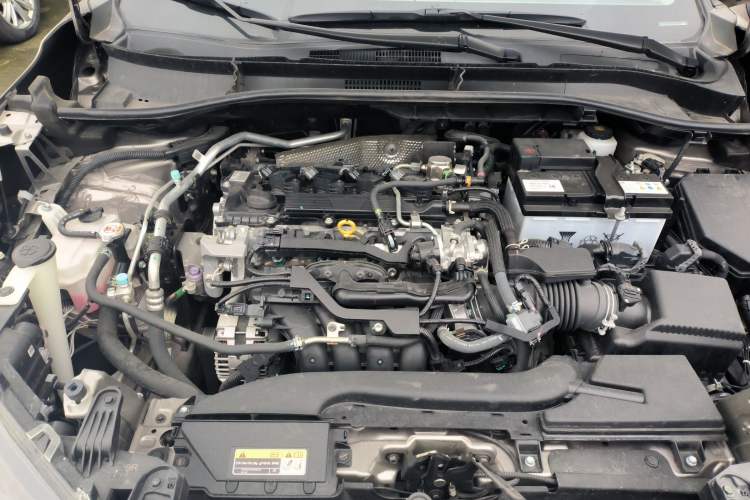 Used Toyota FRONTLANDER 2022 2.0L CVT Elite Edition Engine Bay