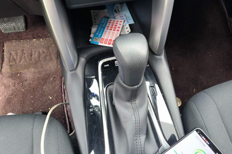 Used Toyota FRONTLANDER 2022 2.0L CVT Elite Edition Gear Lever