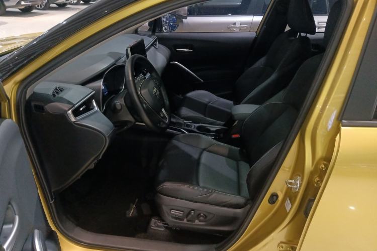 Used Toyota FRONTLANDER 2022 2.0L CVT Luxury PLUS Edition Left Front Seat