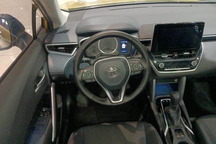 Used Toyota FRONTLANDER 2022 2.0L CVT Luxury PLUS Edition Steering Wheel
