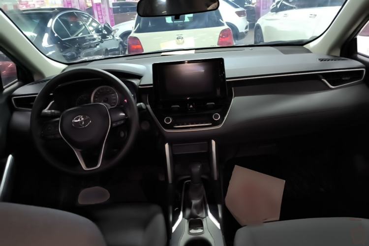 Used Toyota FRONTLANDER 2022 2.0L CVT Elite Edition Center Console