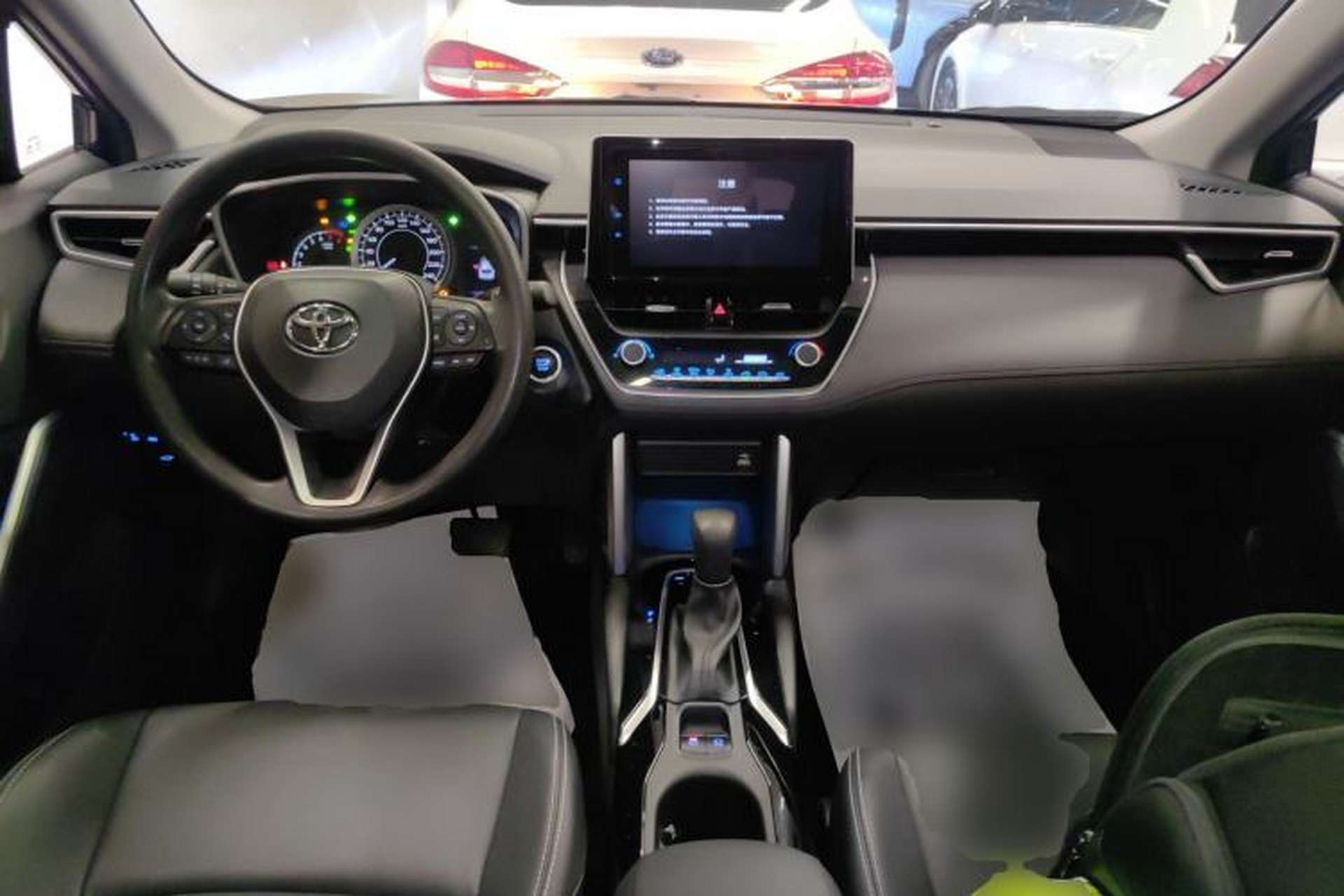 Used Toyota FRONTLANDER 2022 2.0L CVT Luxury PLUS Edition Center Console