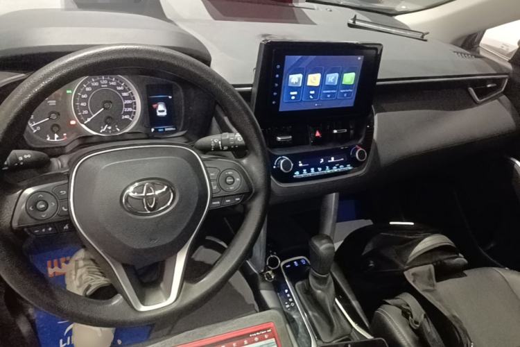 Used Toyota FRONTLANDER 2022 2.0L CVT Leading Edition Center Console