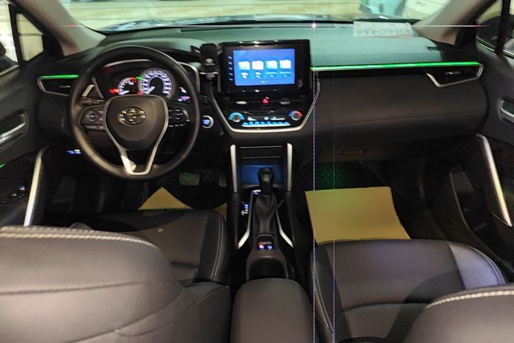 Used Toyota FRONTLANDER 2022 2.0L CVT Luxury Edition Center Console
