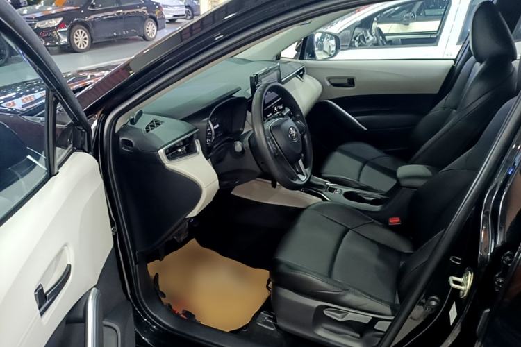 Used Toyota FRONTLANDER 2022 2.0L CVT Elite Edition Driver Seat