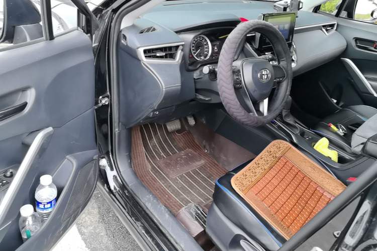Used Toyota FRONTLANDER 2022 2.0L CVT Elite Edition Driver Seat