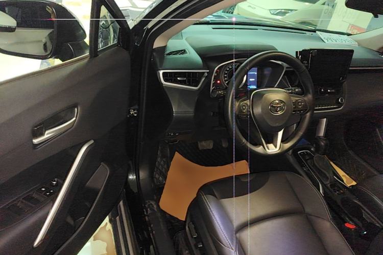 Used Toyota FRONTLANDER 2022 2.0L CVT Luxury Edition Driver Seat