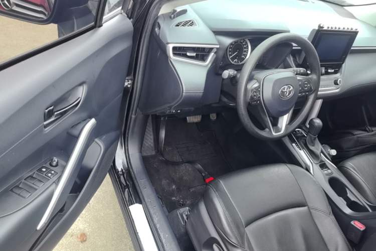 Used Toyota FRONTLANDER 2022 2.0L CVT Leading Edition Driver Seat