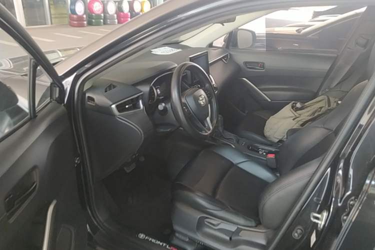 Used Toyota FRONTLANDER 2022 2.0L CVT Leading Edition Driver Seat