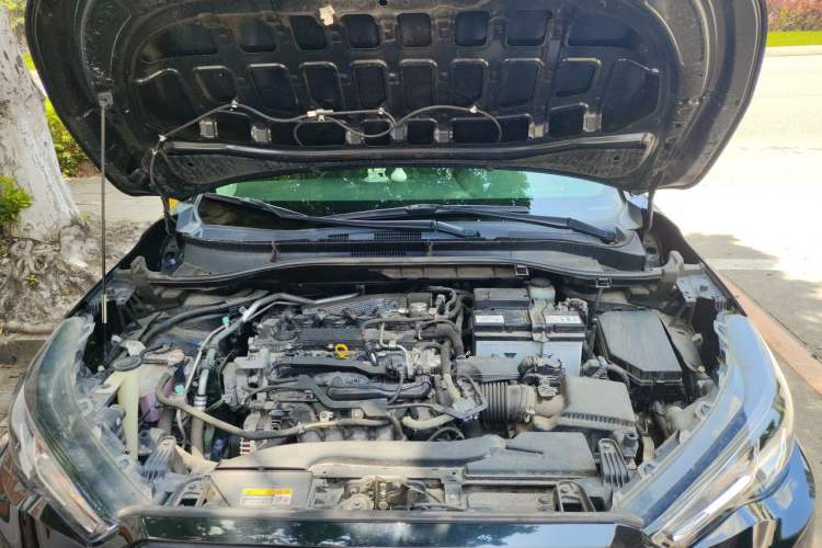 Used Toyota FRONTLANDER 2022 2.0L CVT Elite Edition Engine Bay