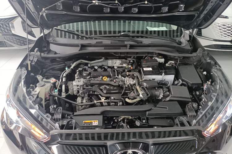 Used Toyota FRONTLANDER 2022 2.0L CVT Elite Edition Engine Bay