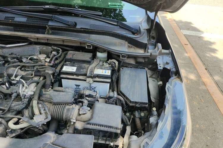 Used Toyota FRONTLANDER 2022 2.0L CVT Elite Edition Engine Bay Left