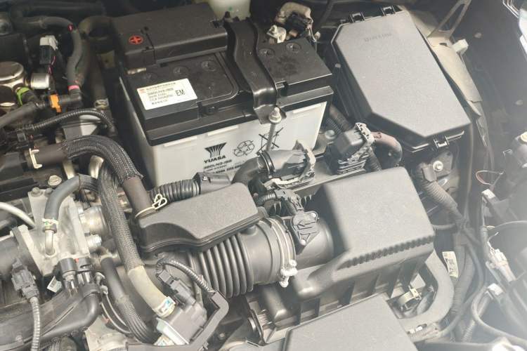 Used Toyota FRONTLANDER 2022 2.0L CVT Elite Edition Engine Bay Left