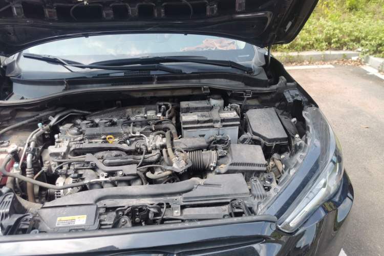 Used Toyota FRONTLANDER 2022 2.0L CVT Luxury Edition Engine Bay Left