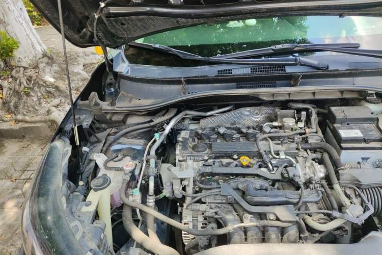 Used Toyota FRONTLANDER 2022 2.0L CVT Elite Edition Engine Bay Right