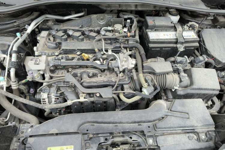 Used Toyota FRONTLANDER 2022 2.0L CVT Elite Edition Engine Bay