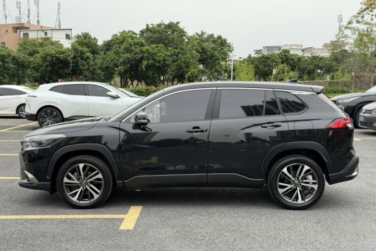Used Toyota FRONTLANDER 2022 2.0L CVT Luxury PLUS Edition Exterior 4