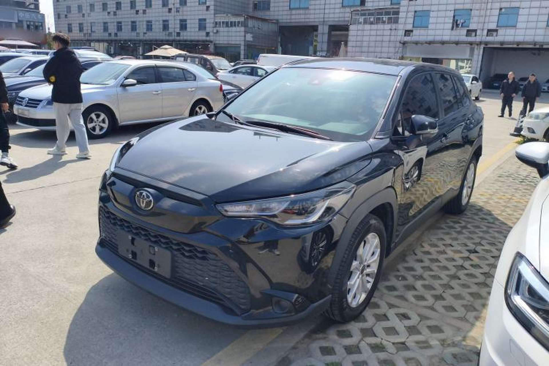 Used Toyota FRONTLANDER 2022 2.0L CVT Leading Edition Front Left 45 Deg