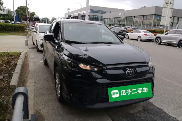 Used Toyota FRONTLANDER 2022 2.0L CVT Elite Edition Front Right 45 Deg