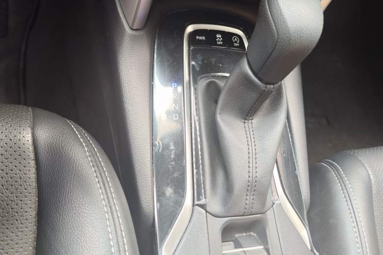 Used Toyota FRONTLANDER 2022 2.0L CVT Elite Edition Gear Lever