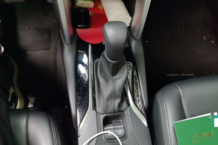 Used Toyota FRONTLANDER 2022 2.0L CVT Leading Edition Gear Lever