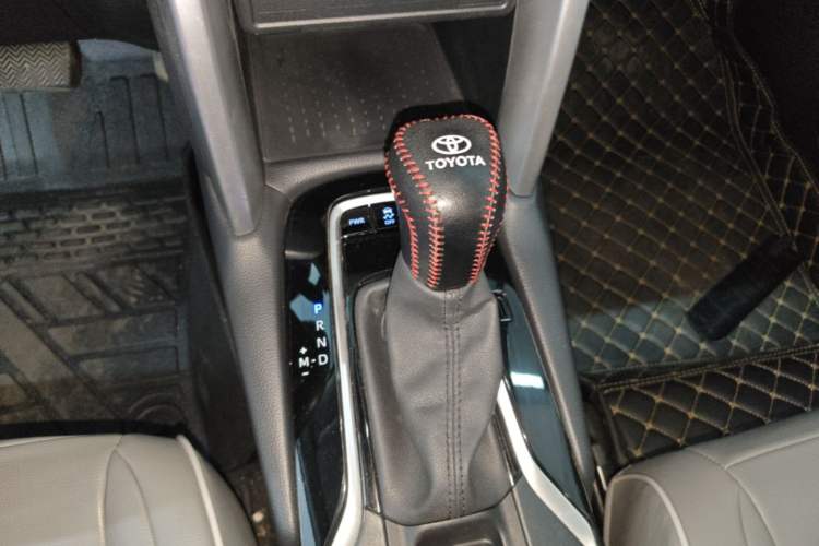 Used Toyota FRONTLANDER 2022 2.0L CVT Leading Edition Gear Lever