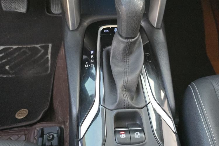 Used Toyota FRONTLANDER 2022 2.0L CVT Luxury Edition Gear Lever