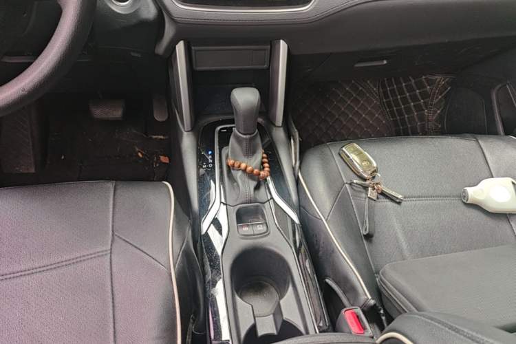 Used Toyota FRONTLANDER 2022 2.0L CVT Luxury Edition Gear Lever